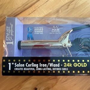 Hot Tools 1” professional salon curling iron.